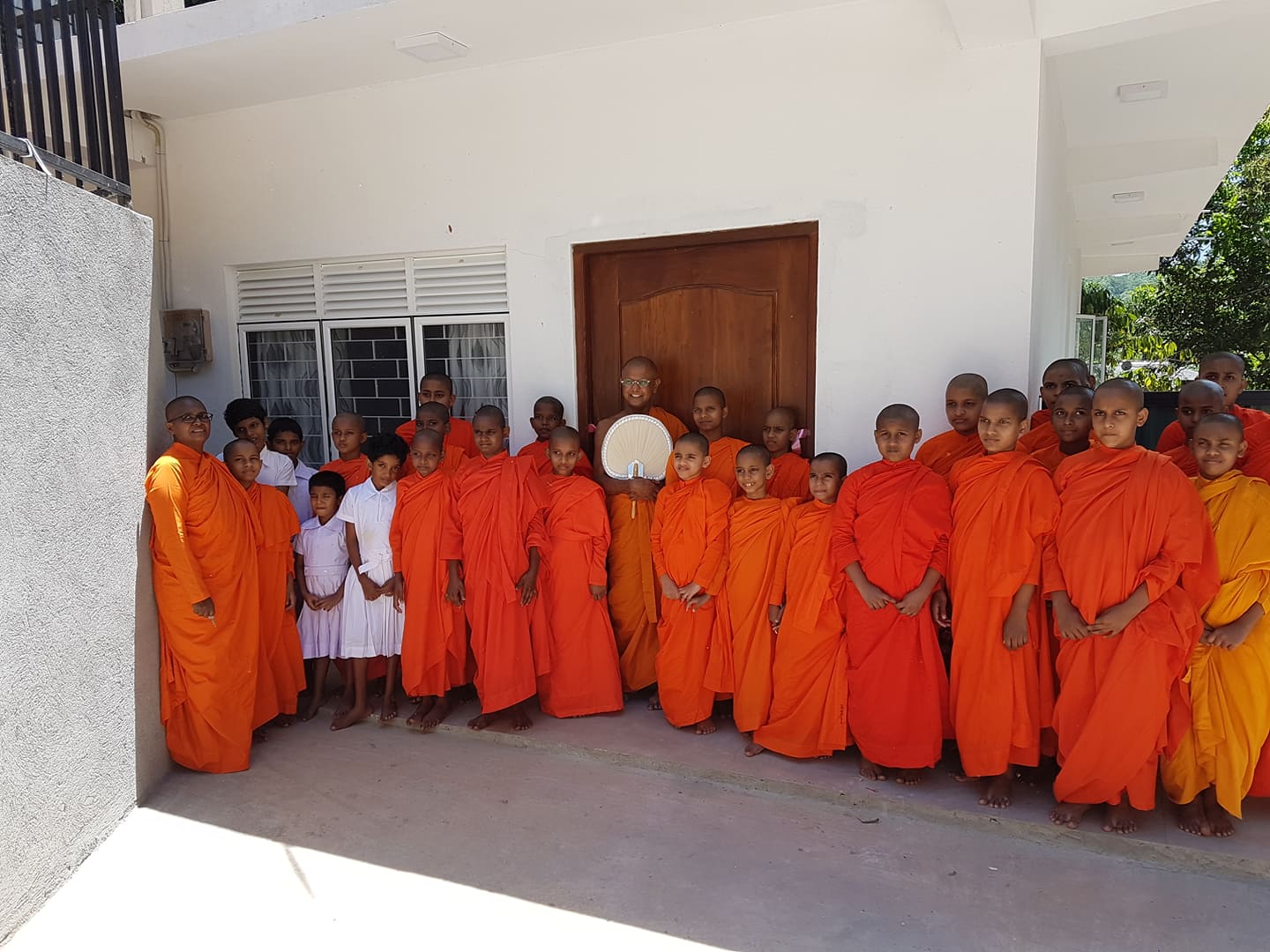 EINWEIHUNGSFEIER_DER_NONNENSCHULE_IN_GAMPOLA_E